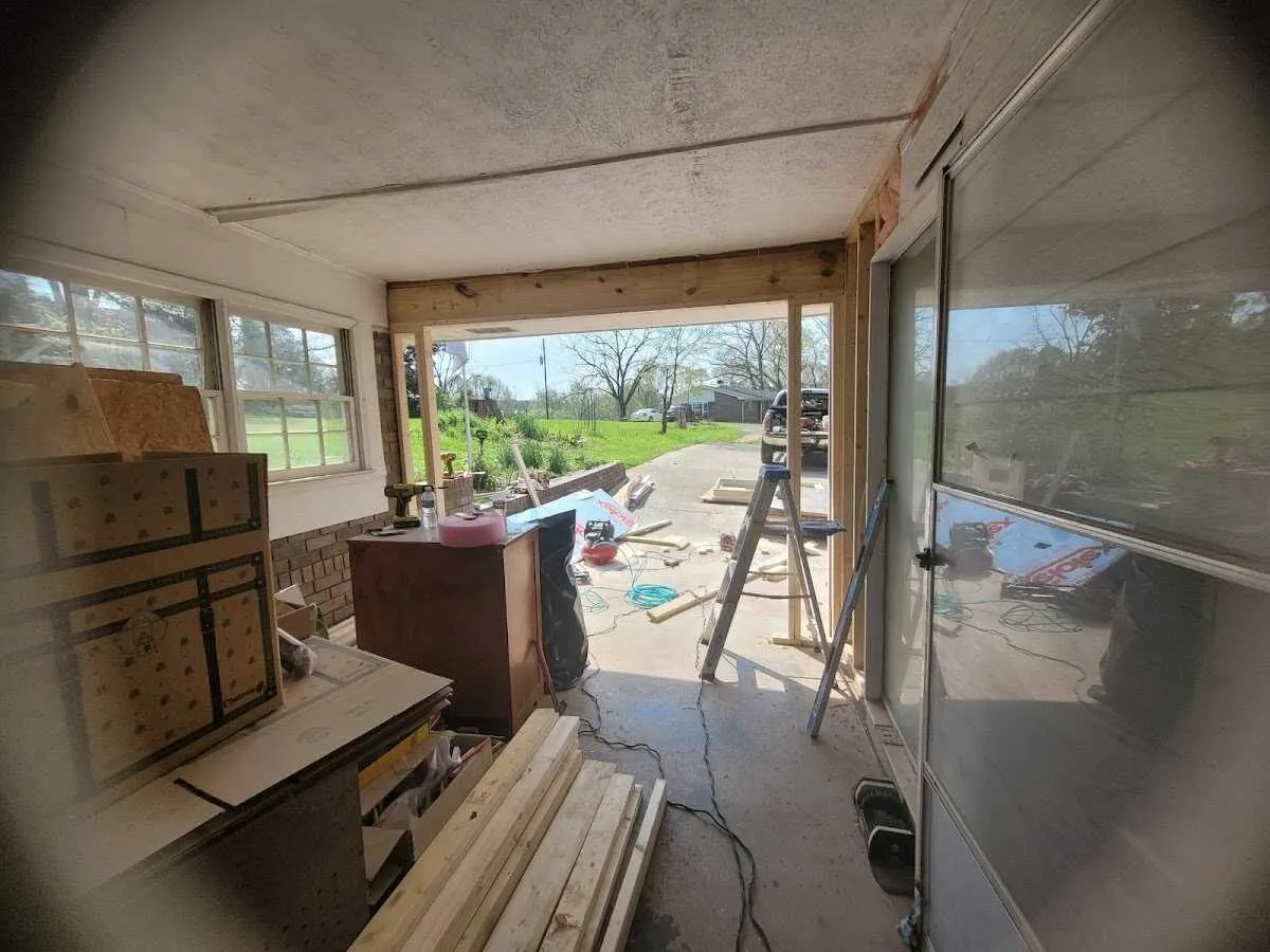 Air movers and dehumidifier for Water Mitigation Services in Archer Lodge
